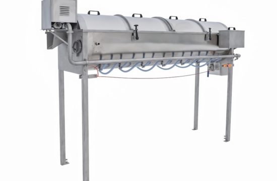 Innovative poultry slaughtering solutions by Szlachet-Stal for giblet processing.