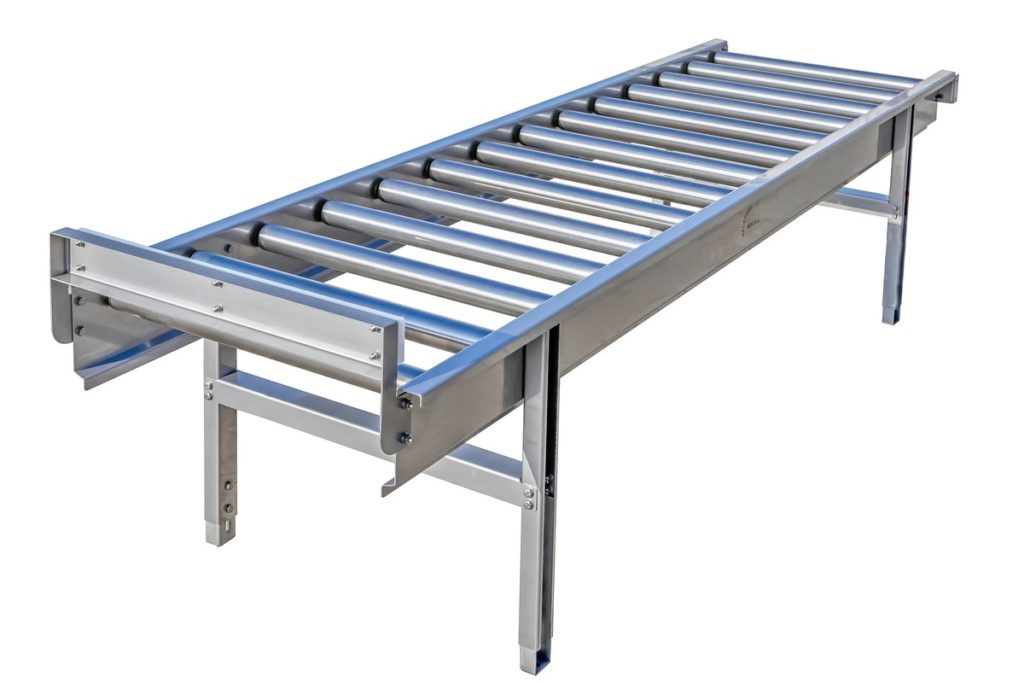 Poultry slaughtering machinery by Szlachet-Stal equipped with innovative chilling systems.