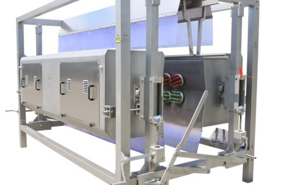 Szlachet-Stal poultry slaughtering equipment for the evisceration stage.