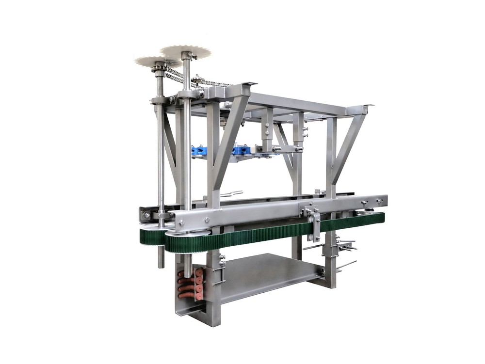 PAW RELEASE WITH GUIDE BELT